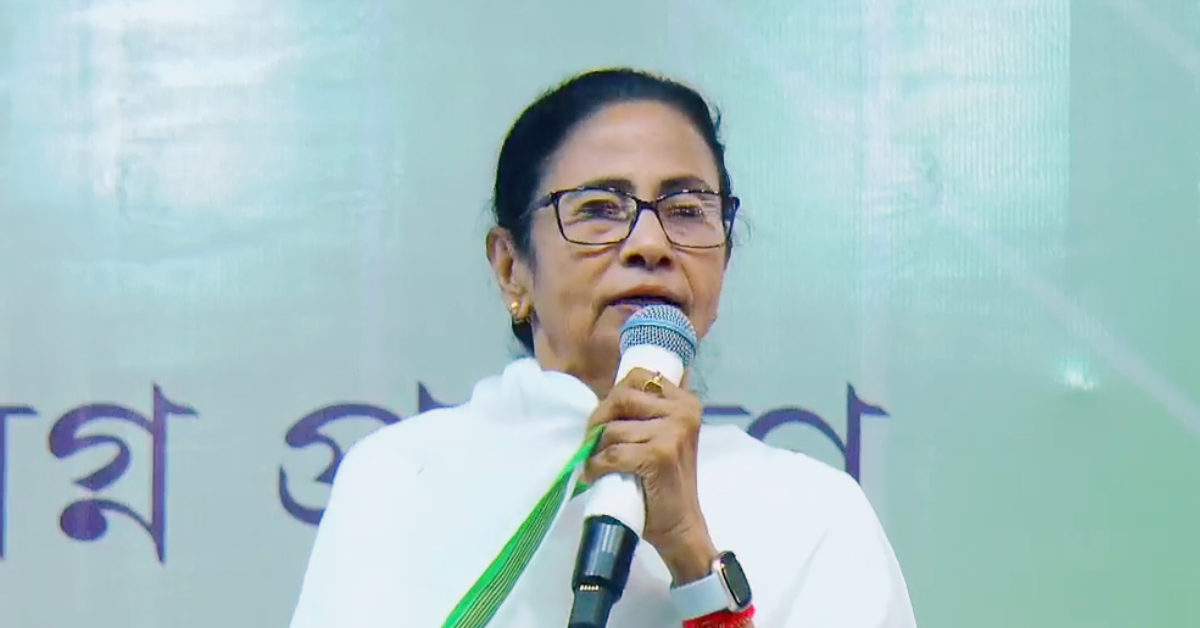 দুর্গাপুজোর অনুদান ৮৫ হাজার থেকে বেড়ে হল ১ লক্ষ ১০ হাজার, ঘোষণা মুখ্যমন্ত্রীর