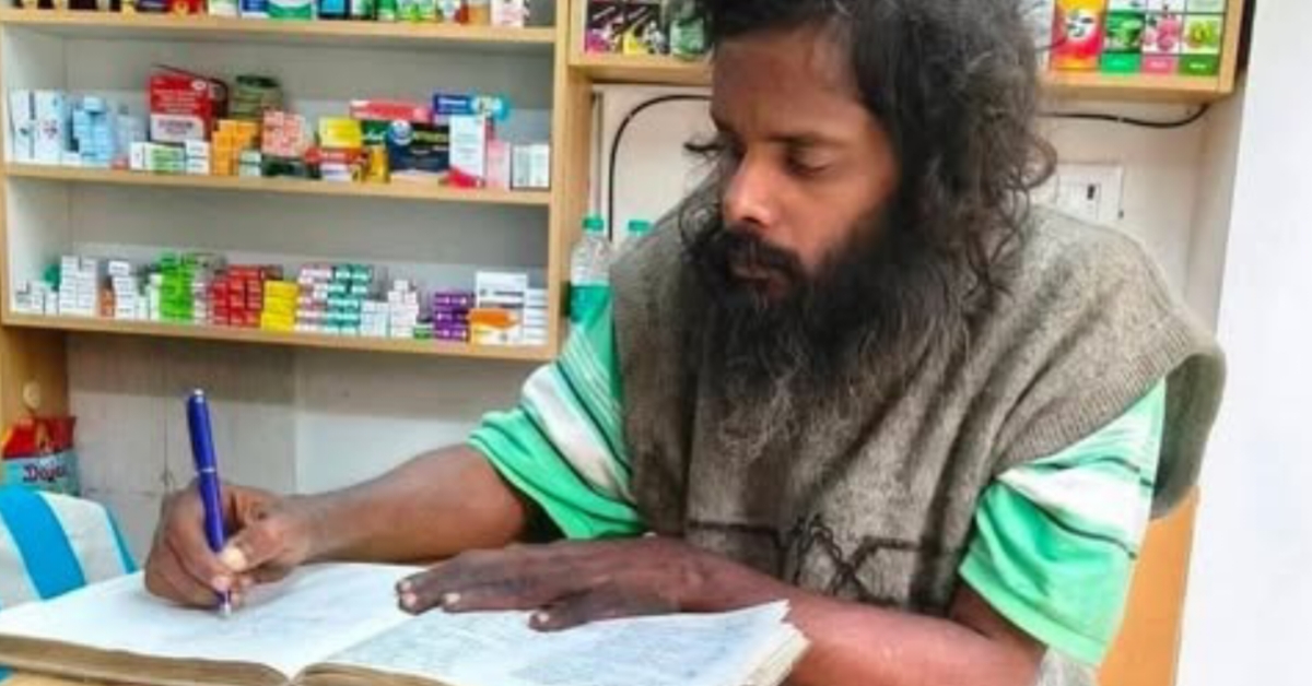 প্রেসক্রিপশন আজও লেখেন, জীবন থেমে গেছে বহু আগেই—পথের ধারে মেধাবী চিকিৎসক সৌরভ ঘোষ