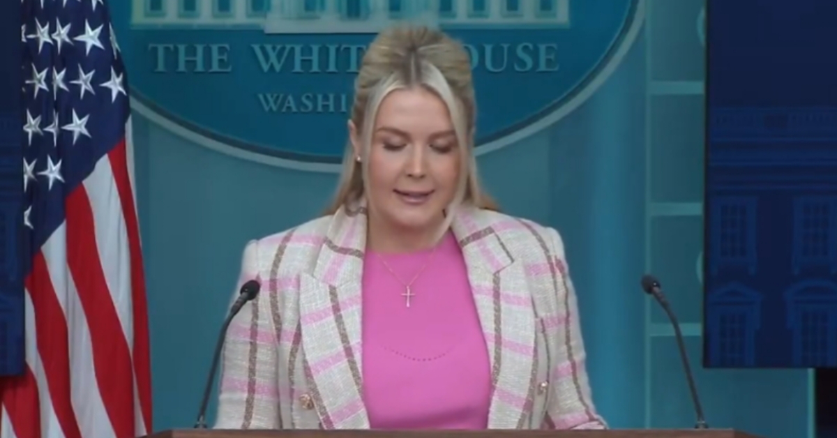 হরমুজ প্রণালী খোলা রাখতে তৎপর ট্রাম্প প্রশাসন, তেলবাজারে নজর মার্কিন সরকারের