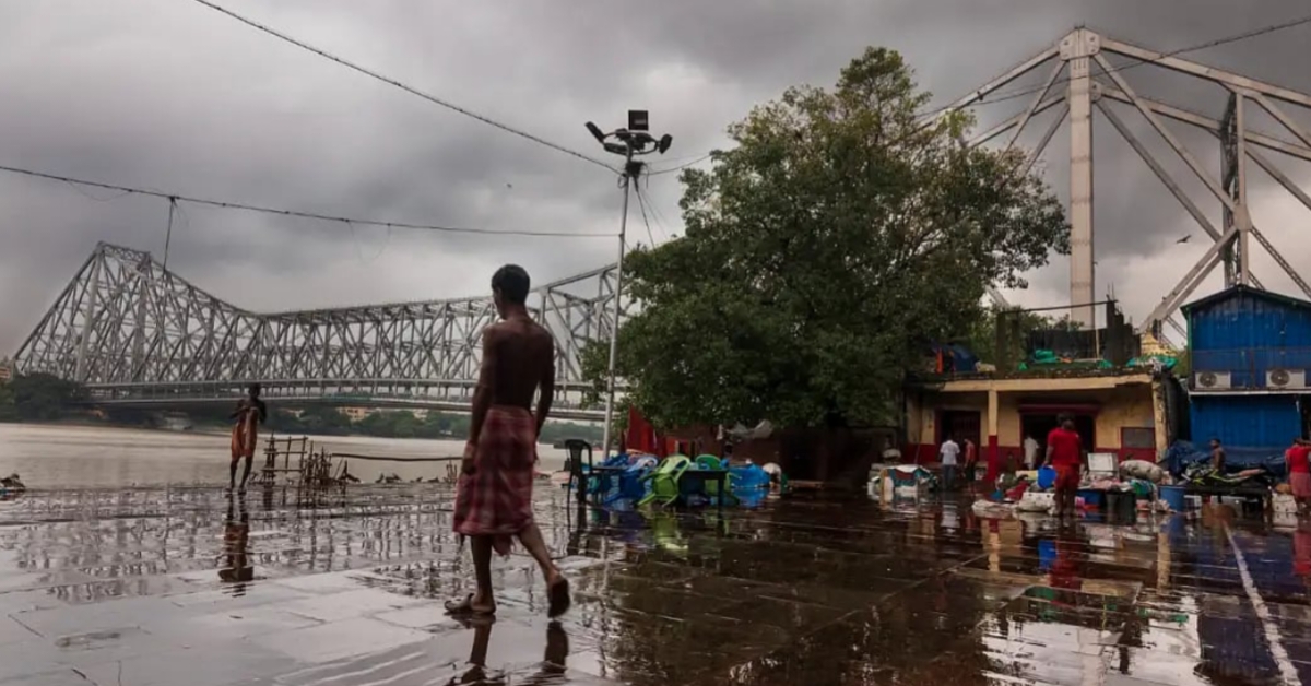 ফাল্গুনেই কি কালবৈশাখীর ইঙ্গিত? কলকাতাসহ দক্ষিণ ও উত্তরবঙ্গে বৃষ্টি-বজ্রপাতের সতর্কতা