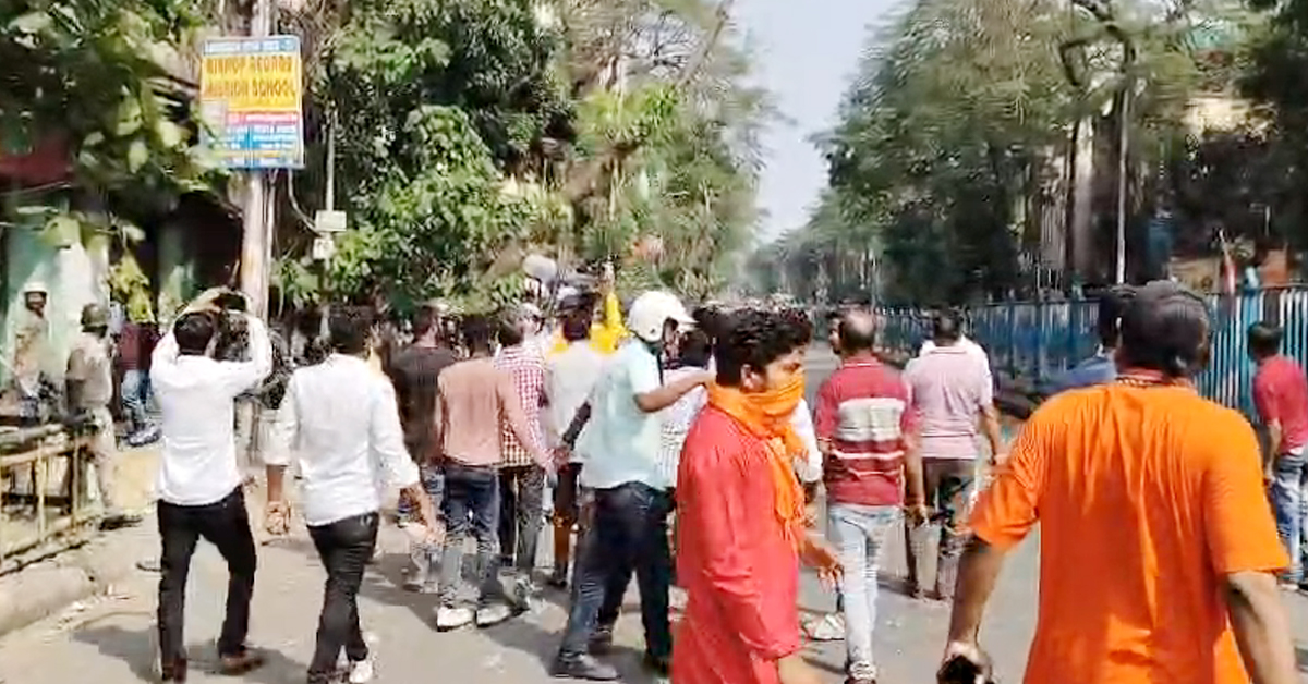 গিরিশ পার্কে উত্তেজনা: মন্ত্রী শশী পাঁজার বাড়ি লক্ষ্য করে ইট-পাটকেল, বিজেপি-তৃণমূলের পাল্টা অভিযোগ