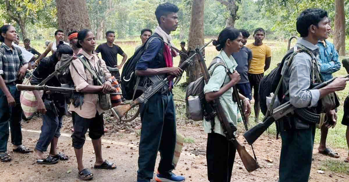 ছত্তীসগঢ়ের বস্তারে ১০৮ মাওবাদীর আত্মসমর্পণ, উদ্ধার বিপুল অস্ত্র ও ১ কেজি সোনা